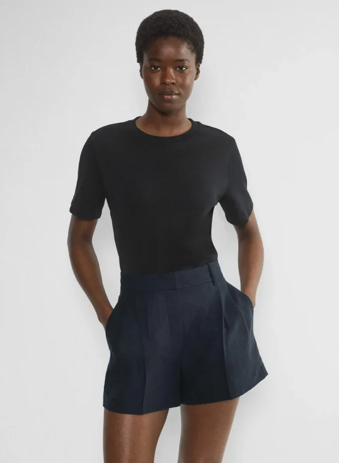 The Effortless Short™ Curve-fit Mini – CruiseLinen™