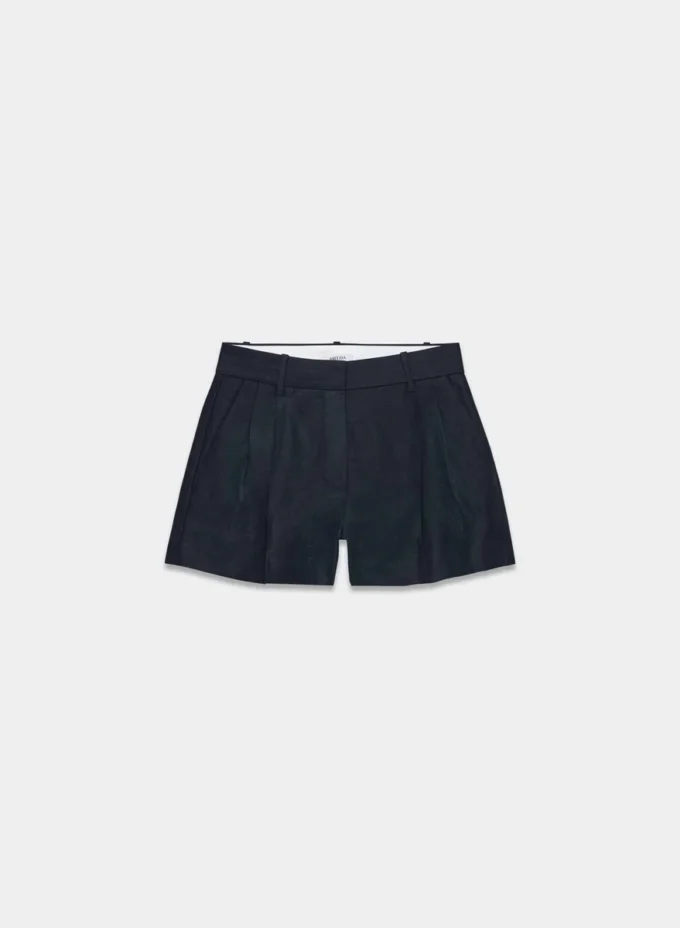 The Effortless Short™ Curve-fit Mini – CruiseLinen™