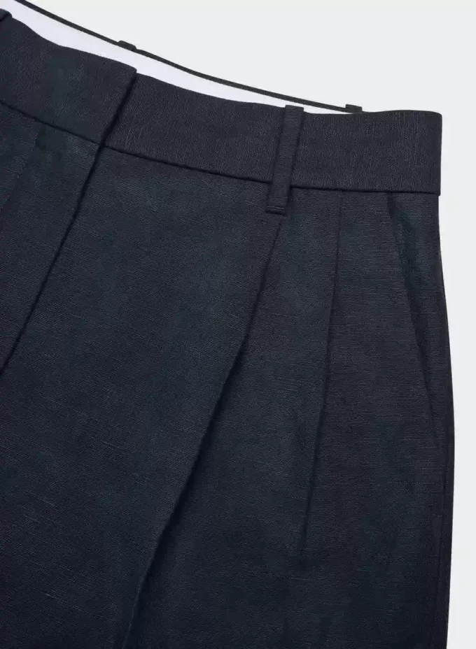 The Effortless Short™ Curve-fit Mini – CruiseLinen™