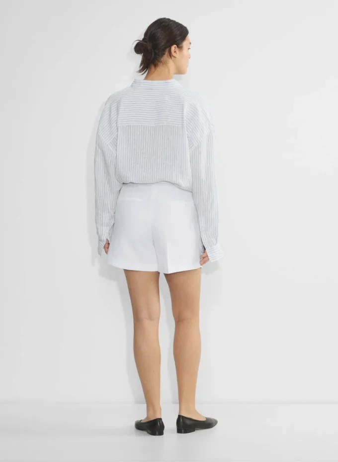 The Effortless Short™ Kurvet passform Midt på låret The Effortless Short™ Kurvet passform Midt på låret