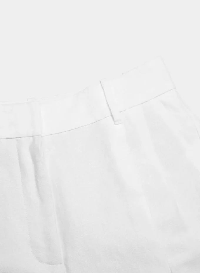The Effortless Short™ Kurvet passform Midt på låret The Effortless Short™ Kurvet passform Midt på låret