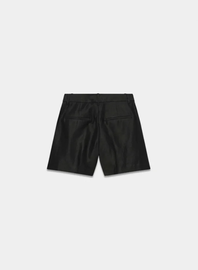 The Effortless Short™ Mid-Thigh – CruiseLinen™ The Effortless Short™ Mid-Thigh – CruiseLinen™