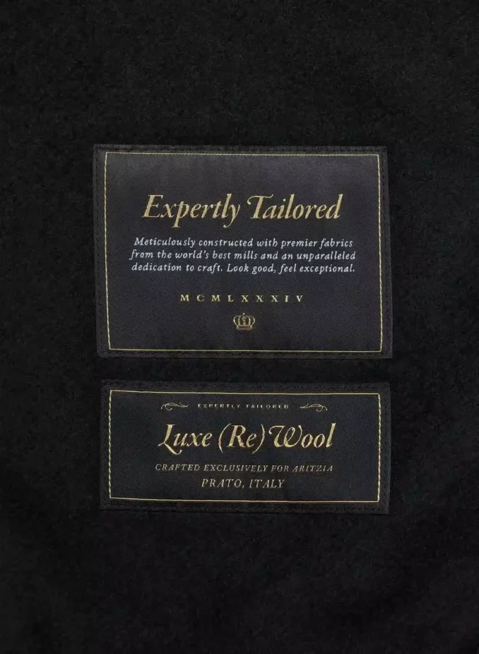 The Embrace dobbeltsidig kåpe – Luxe (Re)Wool The Embrace dobbeltsidig kåpe – Luxe (Re)Wool