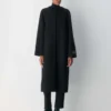 The Embrace dobbeltsidig kåpe – Luxe (Re)Wool The Embrace dobbeltsidig kåpe – Luxe (Re)Wool