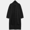 The Embrace dobbeltsidig kåpe – Luxe (Re)Wool The Embrace dobbeltsidig kåpe – Luxe (Re)Wool
