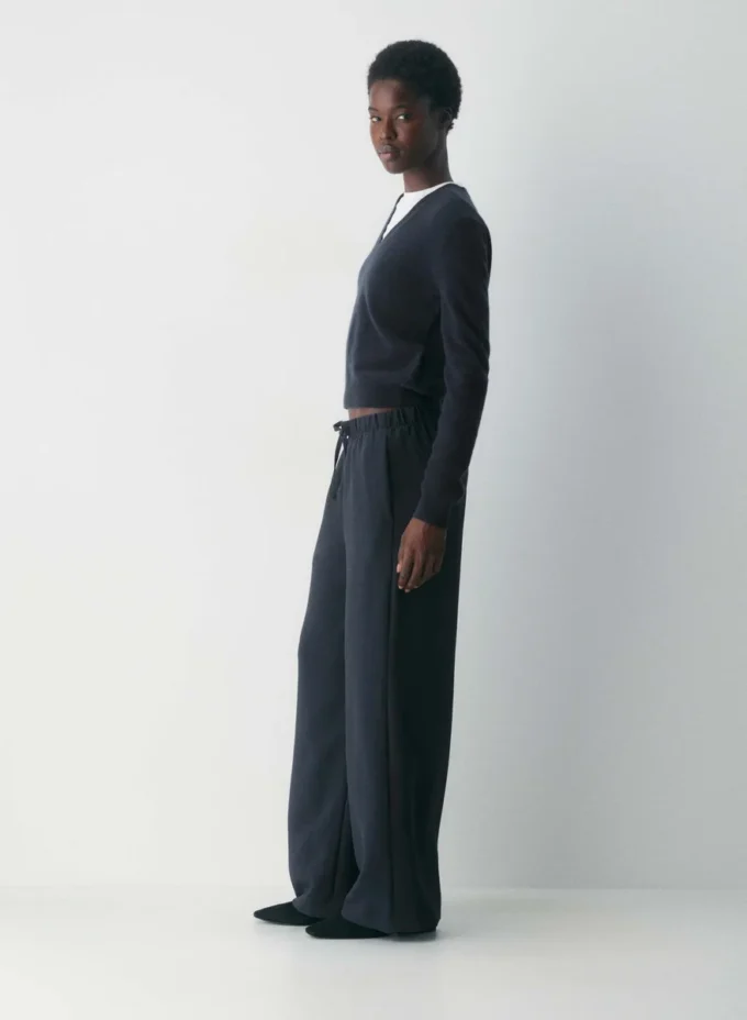 The Lodge Pant™ Curve-Fit – Crepette™