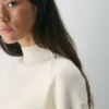 Village Mockneck