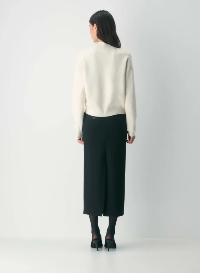 Village Mockneck